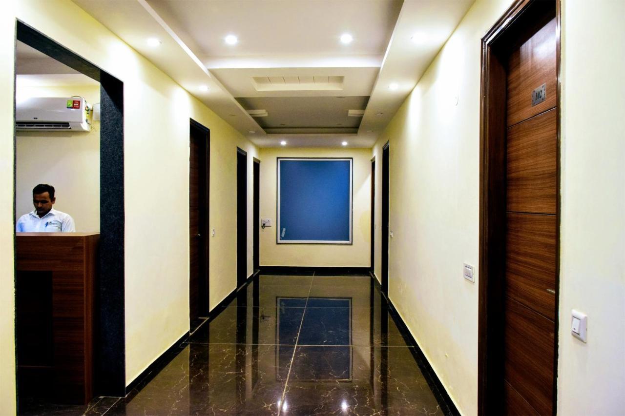 Hotel When In Gurgaon - Opposite To Artemis Hospital Zewnętrze zdjęcie