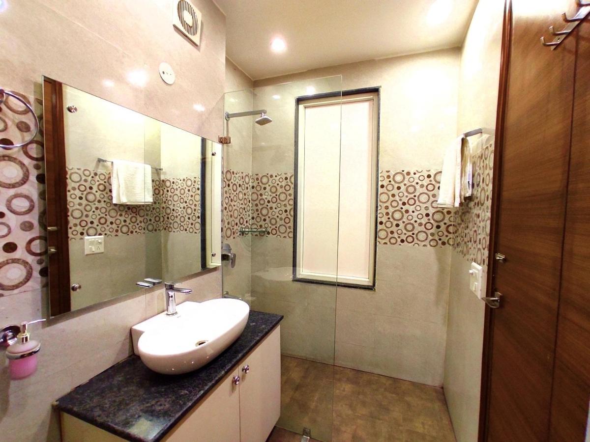 Hotel When In Gurgaon - Opposite To Artemis Hospital Zewnętrze zdjęcie
